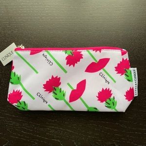NEW CLINIQUE make-up bag